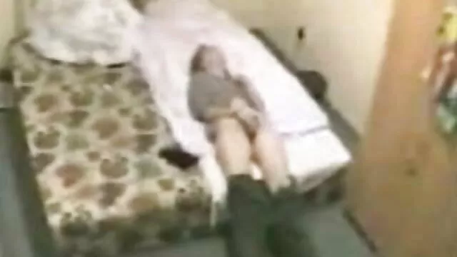 Porno pas d'inscription  Sa mère lui a video erotique en ligne fait élever son frère dans le chapeau