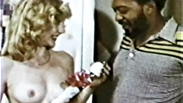 Porno pas d'inscription  Nouvel An look nouveau video erothique gratuit dans de belles robes de jeunes amateurs ludiques