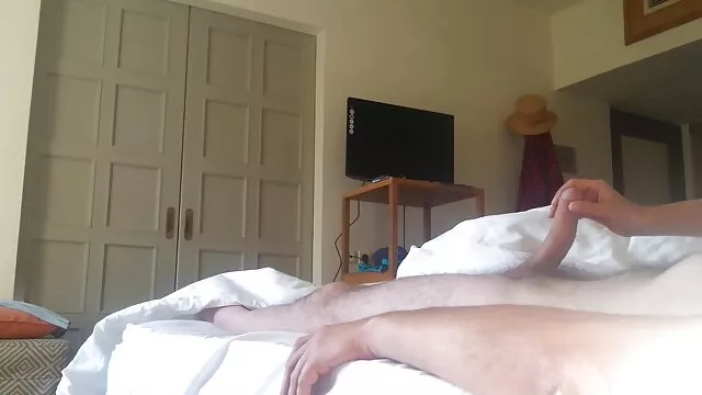 Porno pas d'inscription  Deux beautés choyées qui tentent une belle à la main dans film porno érotique gratuit un hôtel