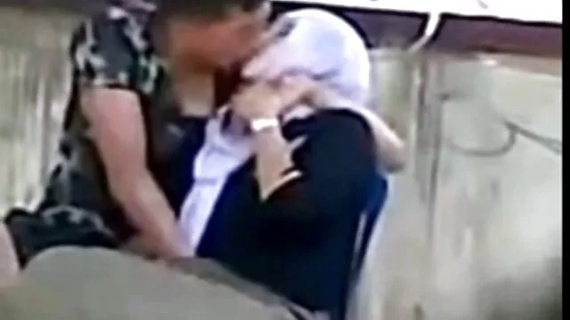 Porno pas d'inscription  Dans notre club de Golf l'abonnement n'est payé qu'avec une langue profonde film érotique gros seins et un canard dur