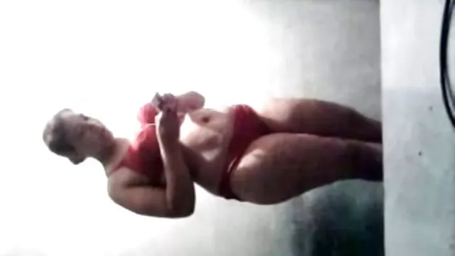 Porno pas d'inscription  Il a filmé une vidéo montre film errotique gratuit vidéo de formation avec sa femme