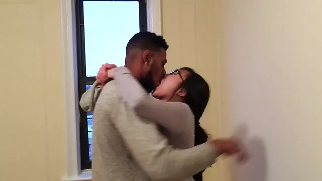 Porno pas d'inscription  Ce mec a nourri sa copine de sperme à sa extrait de film erotique gratuit fille rouge