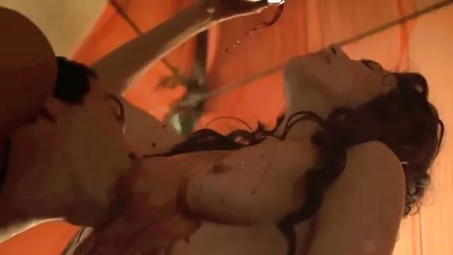 Porno pas d'inscription  Pour se rendre dans la salle film érotique en français gratuit VIP, la brune bronzée a léché la langue du gardien