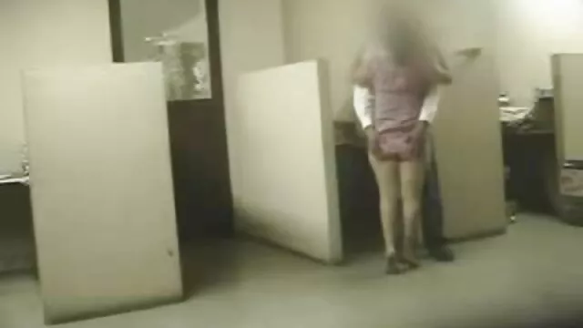 Porno pas d'inscription  Pendant que le mari regarde la télévision, L'amant film érotique gros seins envoie une femme merveilleuse dans la chambre