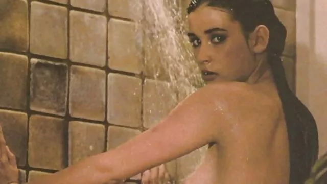 Porno pas d'inscription  Quoi film erotique gratuit en ligne de mieux que de se réveiller dans les bras d'un partenaire?