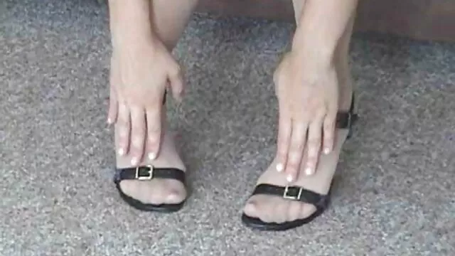 Porno pas d'inscription  Silicone poupées video film erotique relancé tous les fantasmes d'un jeune homme